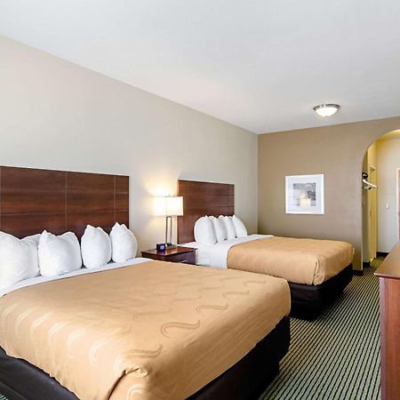 Quality Inn & Suites Near Tanger Outlet Mall Gonzales Exterior foto