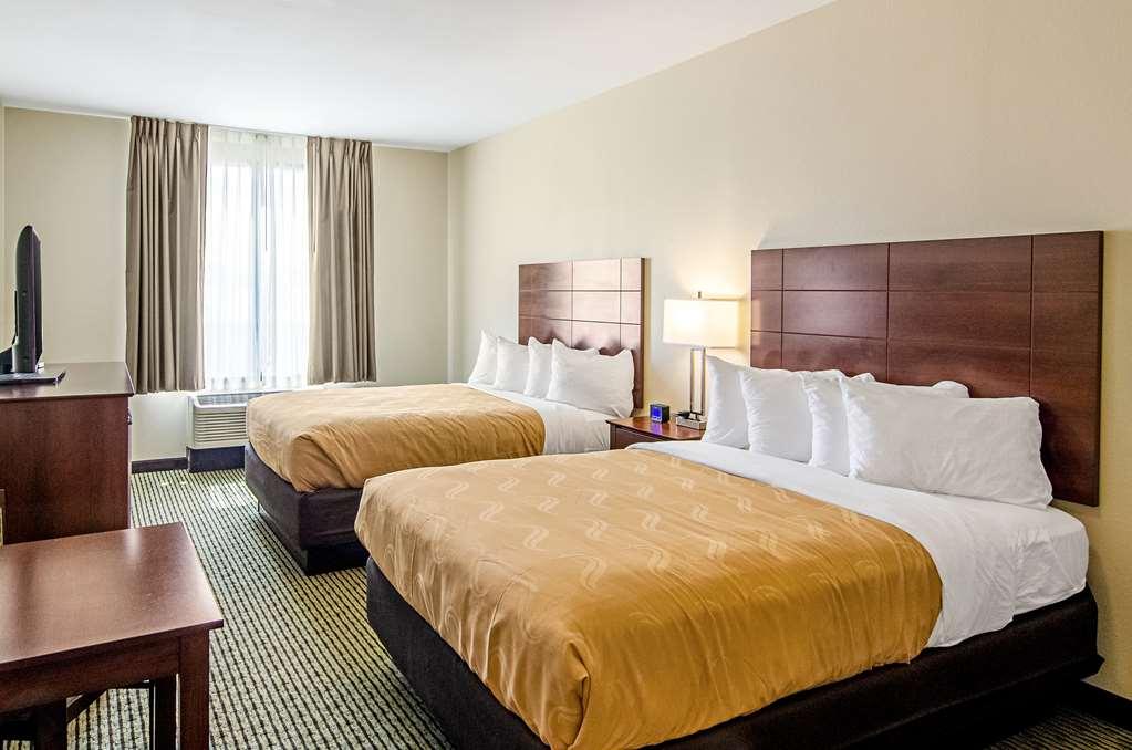 Quality Inn & Suites Near Tanger Outlet Mall Gonzales Cameră foto
