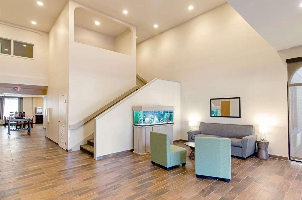 Quality Inn & Suites Near Tanger Outlet Mall Gonzales Interior foto
