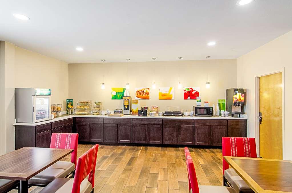 Quality Inn & Suites Near Tanger Outlet Mall Gonzales Restaurant foto
